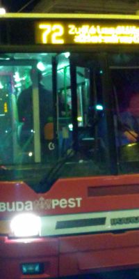 Volt egy nagy vezető, akinek a hetvenedik születésnapját úgy ünnepelték Budapesten, hogy tiszteletére elindították a 70-es trolibuszt. Akkoriban én még csak két esztendős voltam. Nem emlékszem rá, bár elmesélésből tudom, hogy utaztam rajta. Aztán a hetvenest még sok más járat követte.