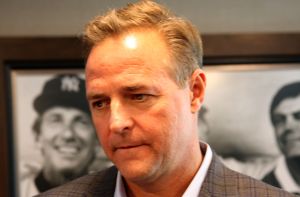 A mai sajtótájékoztató egyik résztvevője az Amerikában népszerű korábbi baseballjátékos Alois “Al” Terry Leiter volt. Tizenkilenc szezonon keresztül volt aktív baseball játékos, többek között a New York Yankees erőssége. Miután befejezte aktív sportpályafutását sportkommentátor lett.